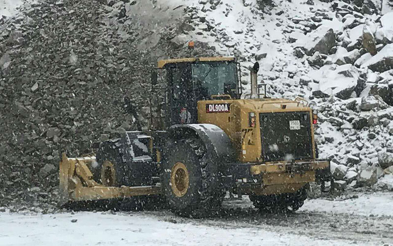 天游TY8线路检测中心轮推在露天矿山施工